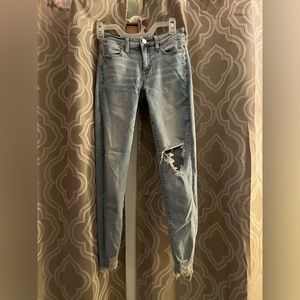 American Eagle Light Wash Ripped Jeans